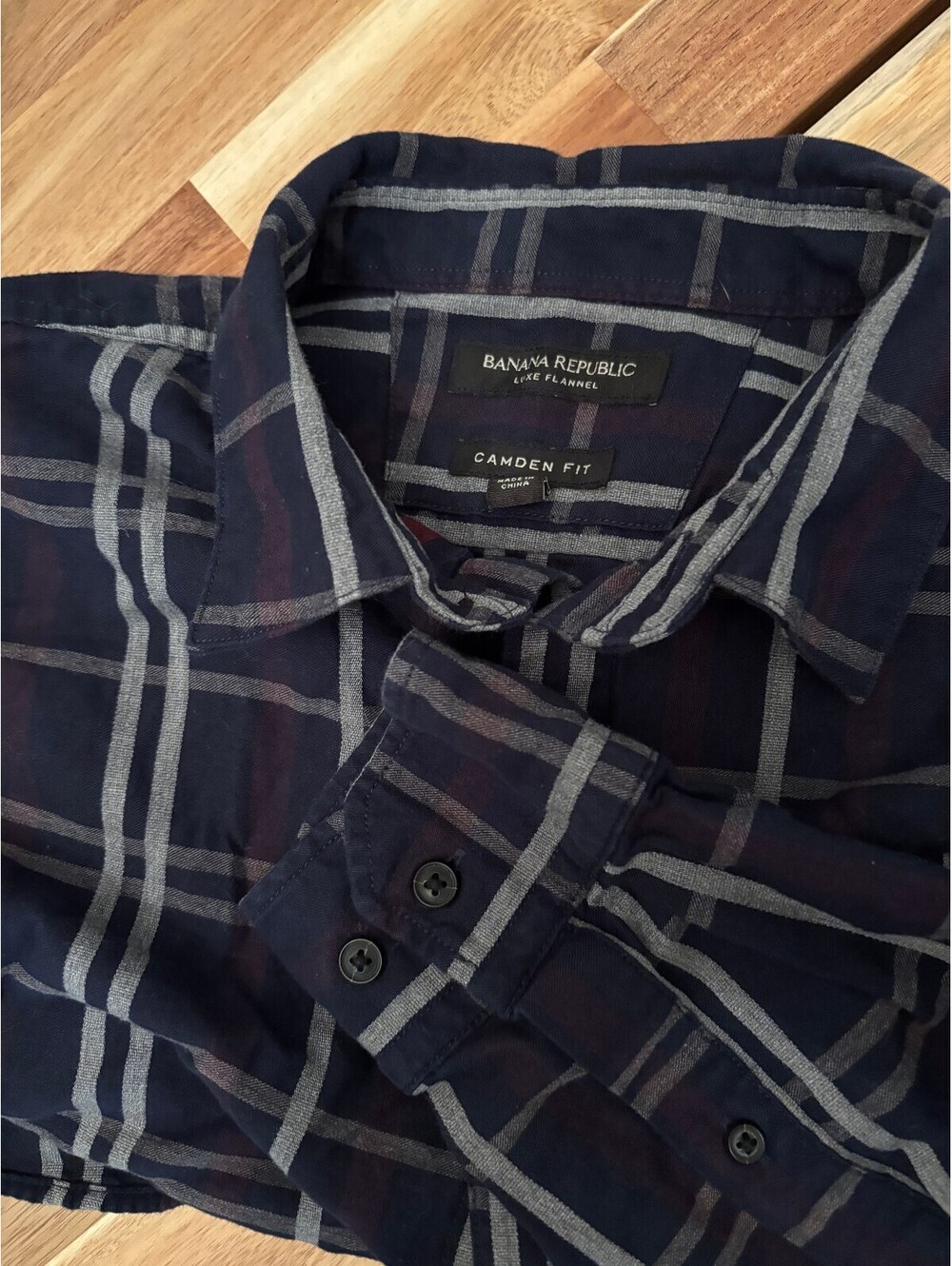 Banana Republic Luxe Flannel Camden Fit Men's Shirt Medium Navy Plaid